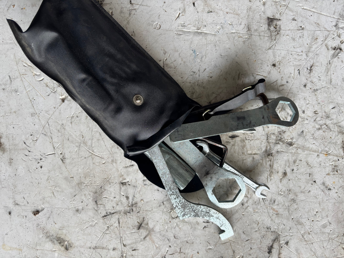 Trousse outil clé Kawasaki Er6n er6f 2005/2008