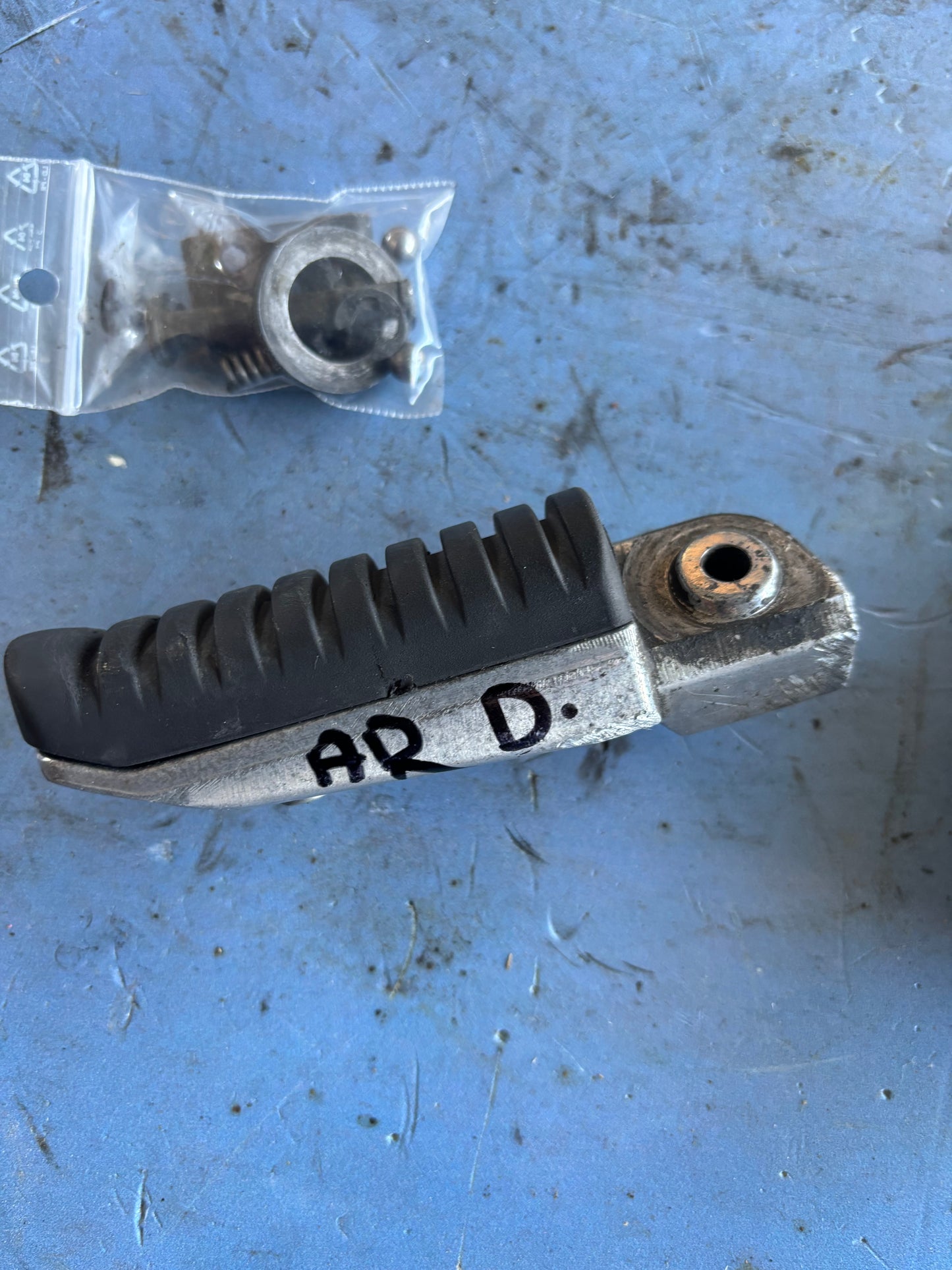 Repose cale pied arrière droit kawasaki er6n er6f 2009/2016