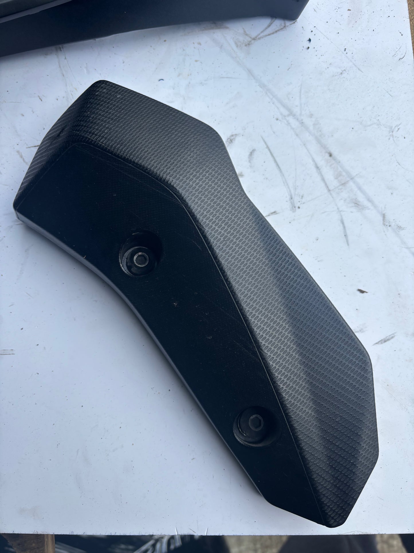 Écope gauche protection radiateur  yamaha mt07 2014/2017