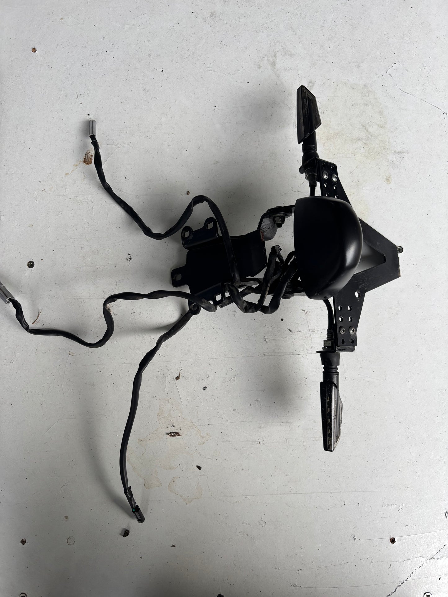 Support de plaque immatriculation court  Yamaha mt07 2014 à 2020