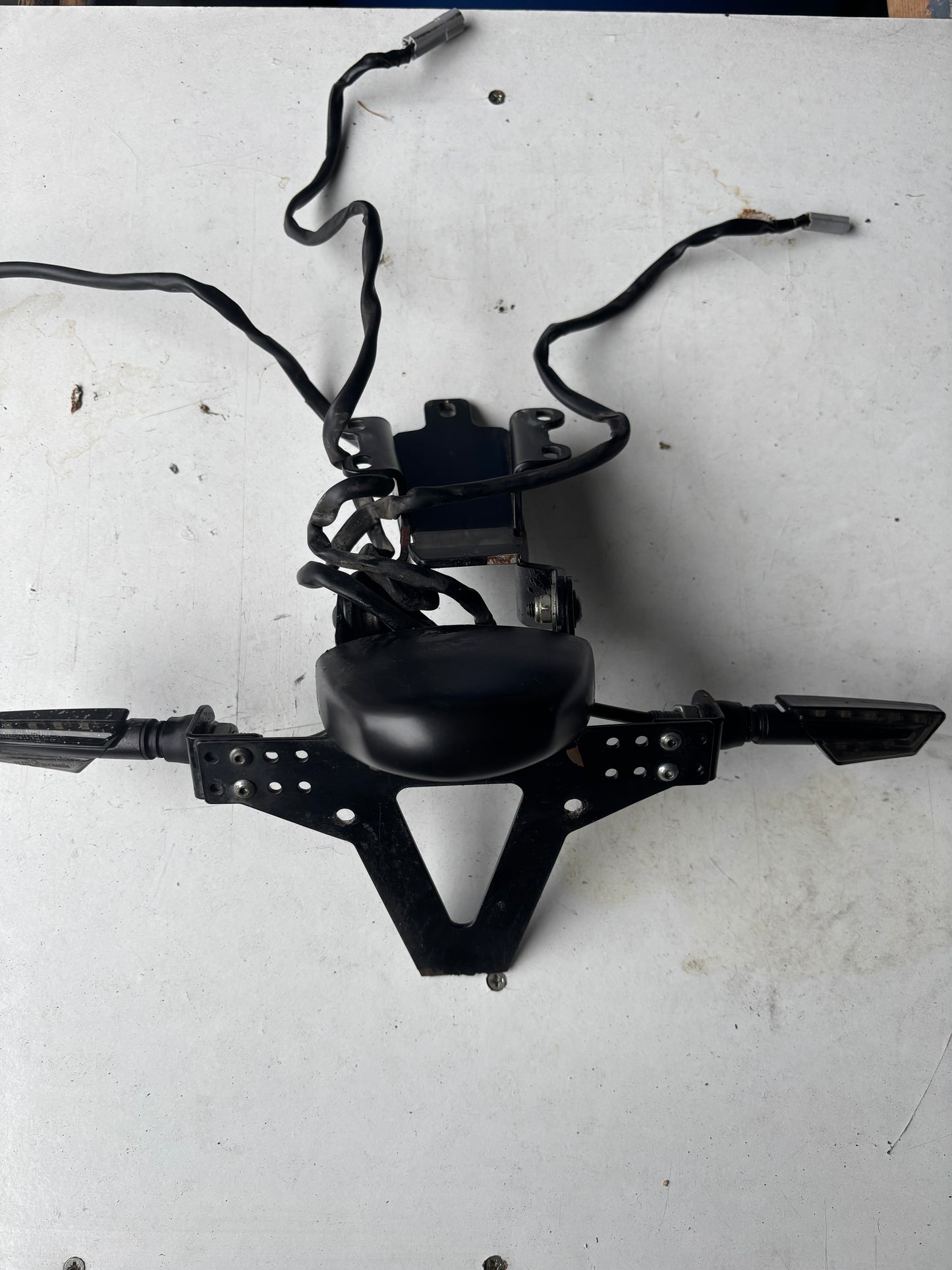 Support de plaque immatriculation court  Yamaha mt07 2014 à 2020