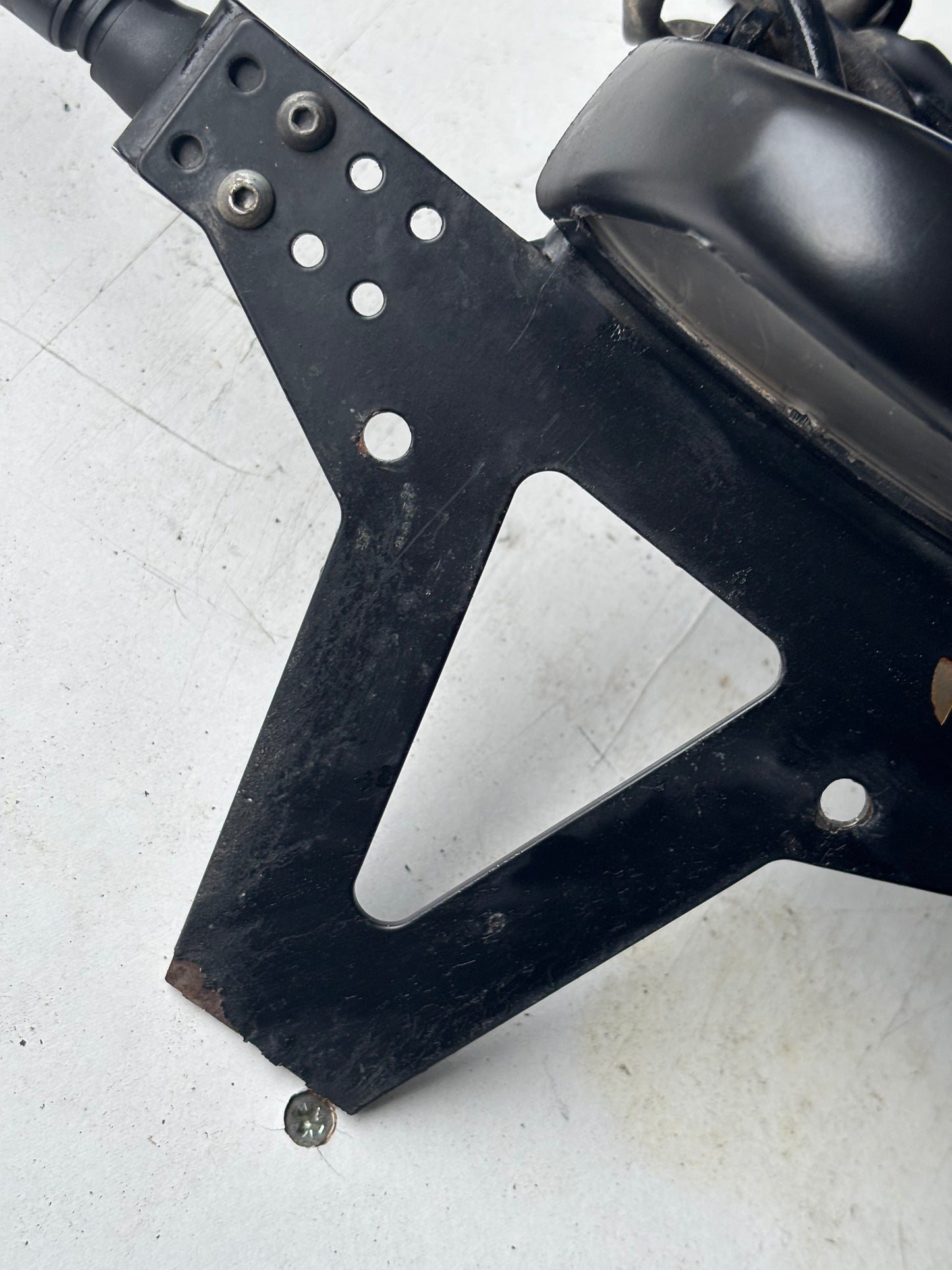 Support de plaque immatriculation court  Yamaha mt07 2014 à 2020