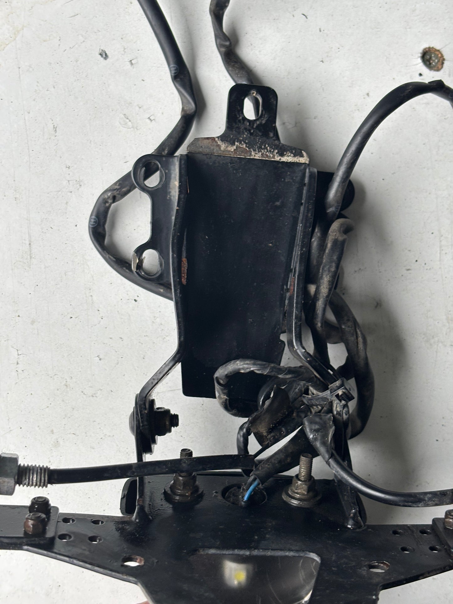 Support de plaque immatriculation court  Yamaha mt07 2014 à 2020