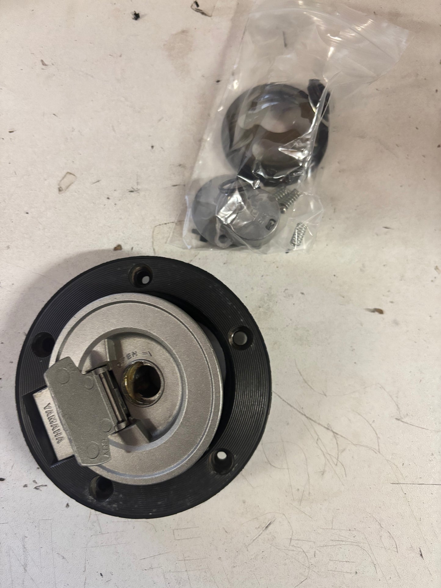 Trappe essence Nue  yamaha mt 09 / tracer 900 2013- 2020