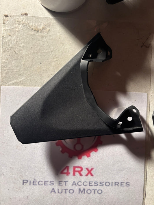 Yamaha R7 2021-2024 Zentralsitzverkleidung BEB2171E00