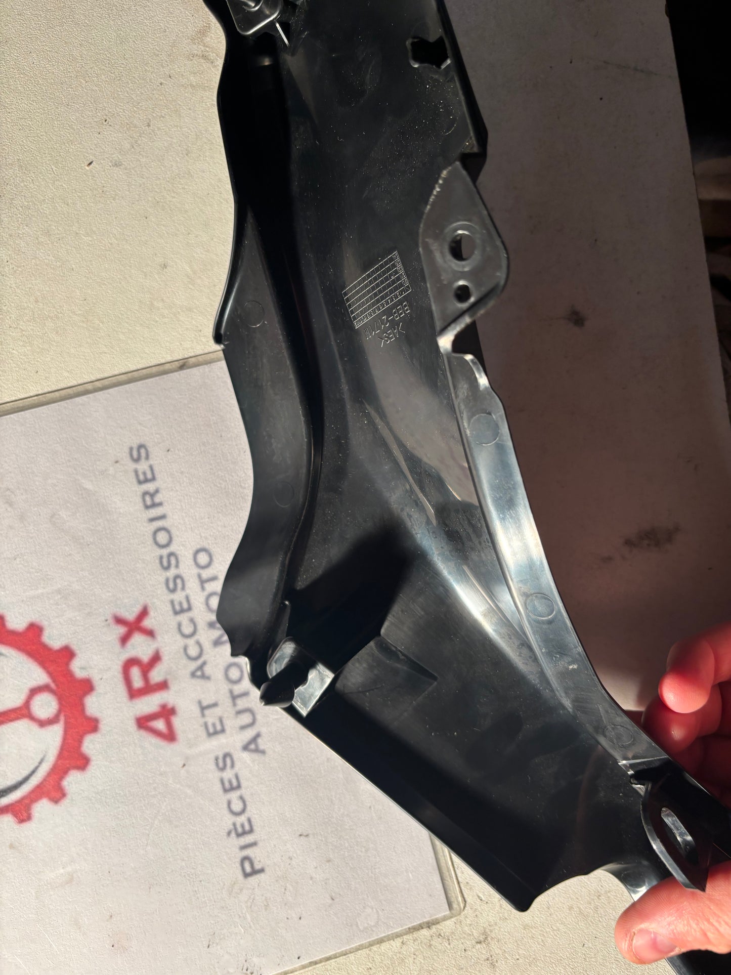 Rechte Untersitzschutzverkleidung Yamaha r7 2021-2024 BEB 2171M