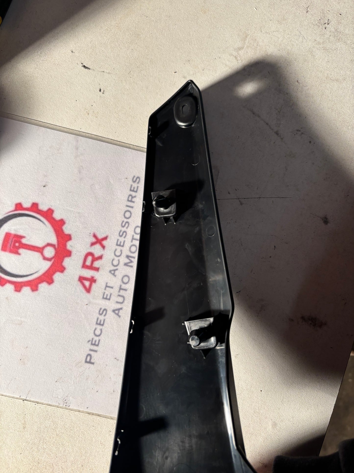 Linke Untersitzschutzverkleidung Yamaha r7 2021-2024 BEB 2171L