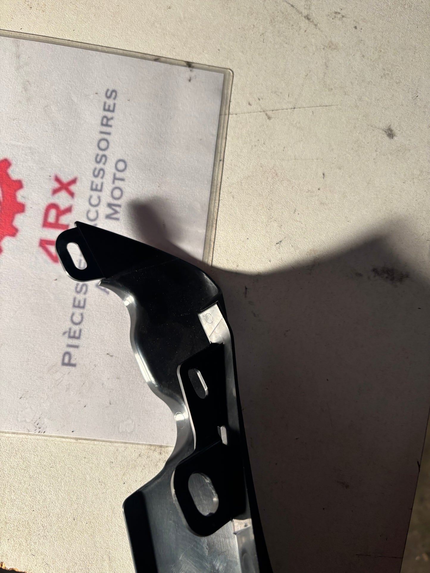 Linke Untersitzschutzverkleidung Yamaha r7 2021-2024 BEB 2171L