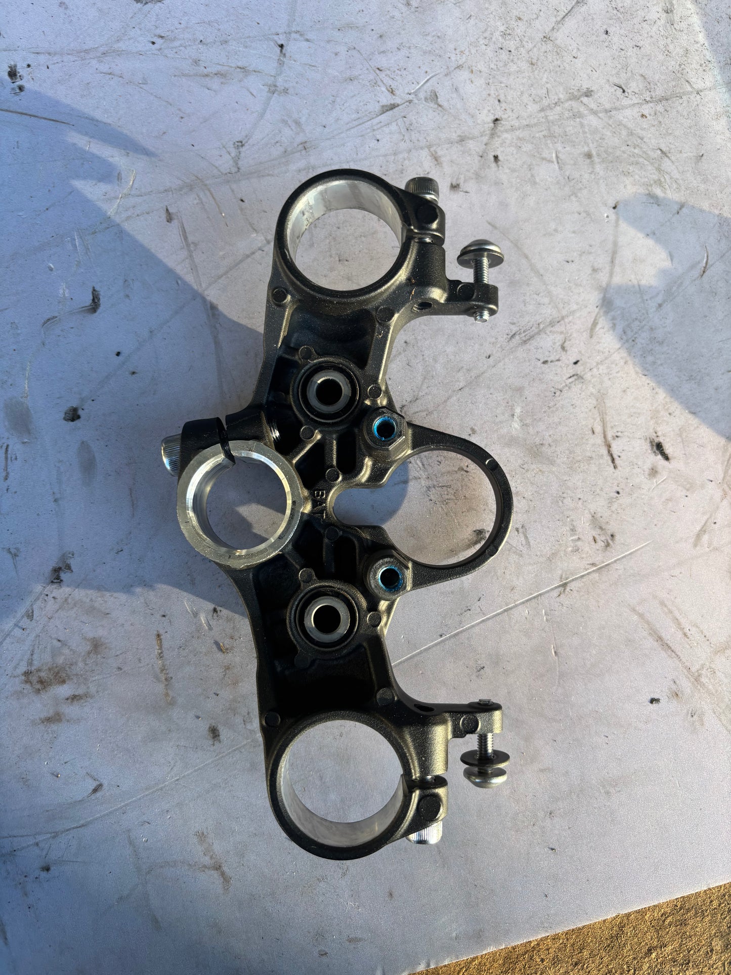 Té supérieur fourche yamaha mt07 2021/2024