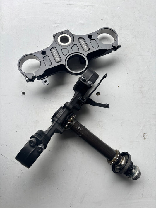 Té complet supérieur / inférieur  Yamaha r7 2021-2024