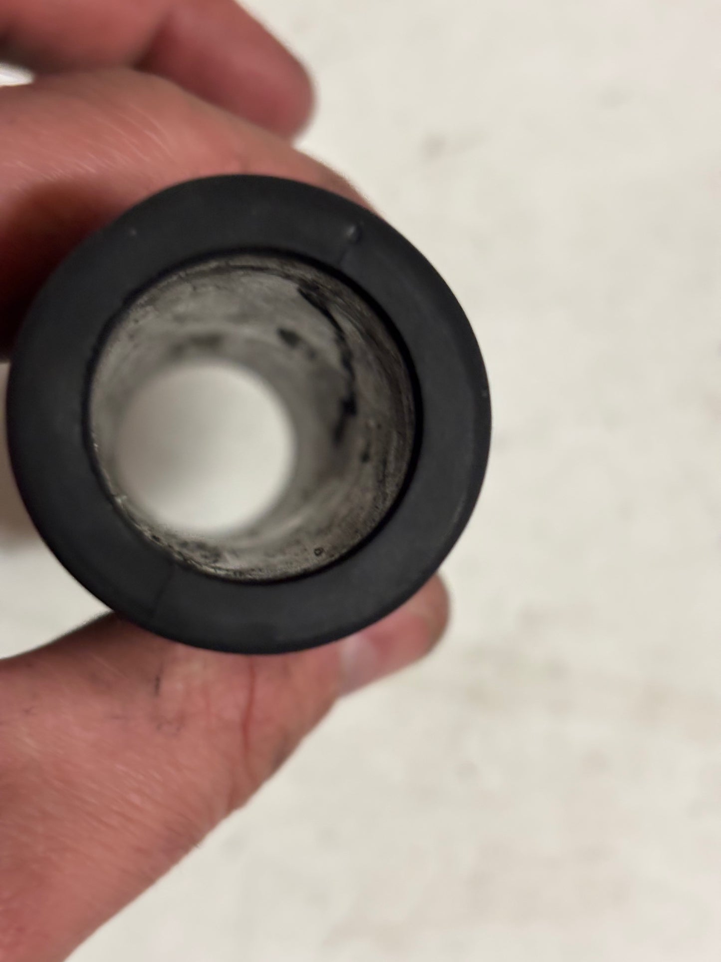 Poignée droite  caoutchouc  yamaha mt 09 2021-2024