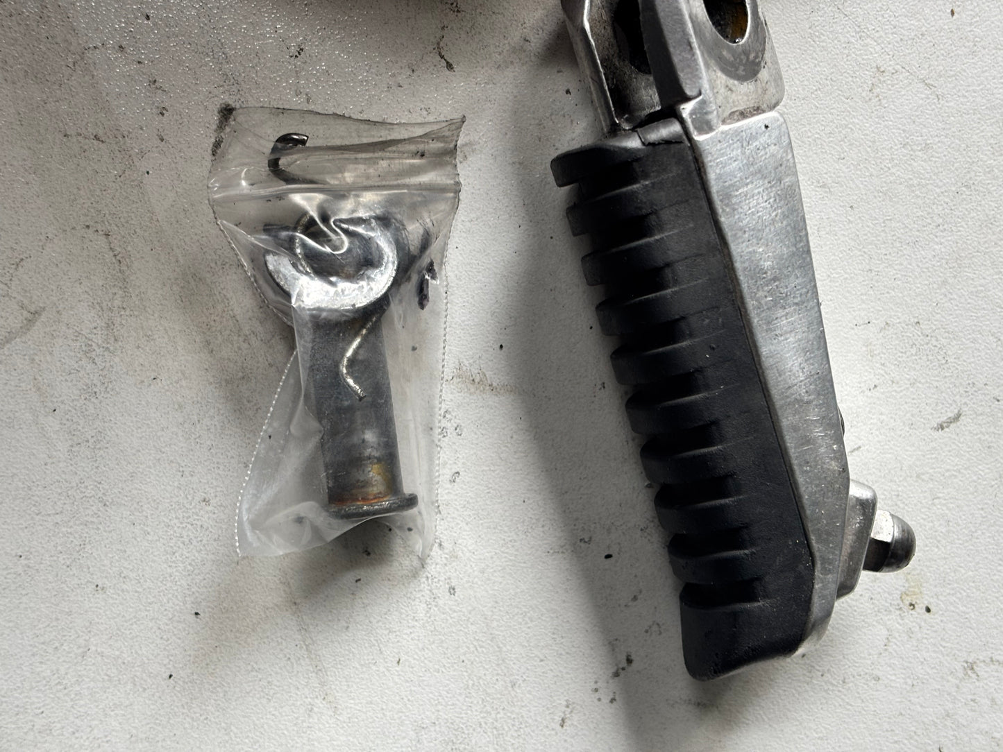 Repose cale pied avant conducteur gauche kawasaki er6n er6f 2009-2016