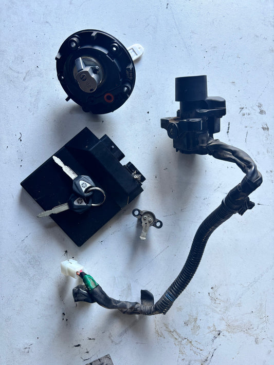 Kit démarrage boîtier serrure neiman 2 clé  ECU CDI yamaha mt 09 SP 2017- 2020 ABS