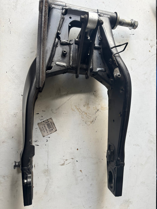 Bras oscillant yamaha mt 09 2021-2024