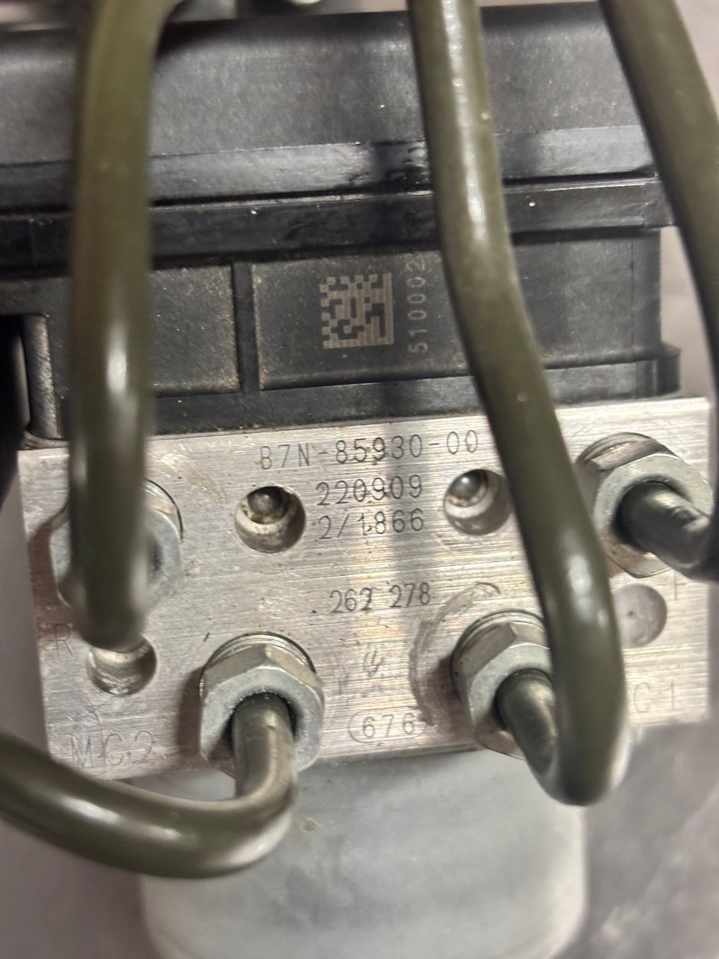 Bloc boîtier abs yamaha mt 09 2021-2024 B7N-85930-00