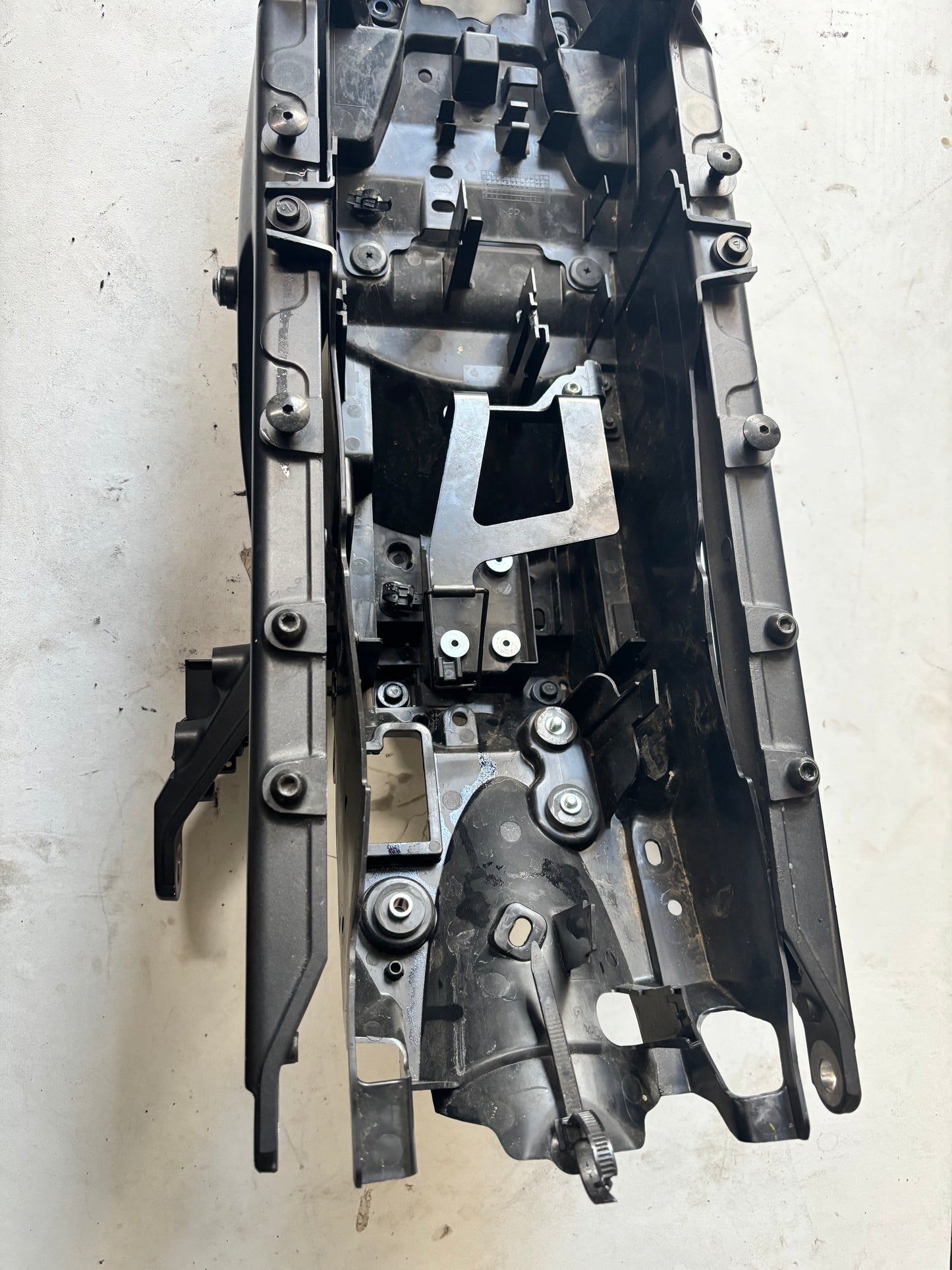 Boucle arrière yamaha mt 09 2021-2024 B7N 211900 900