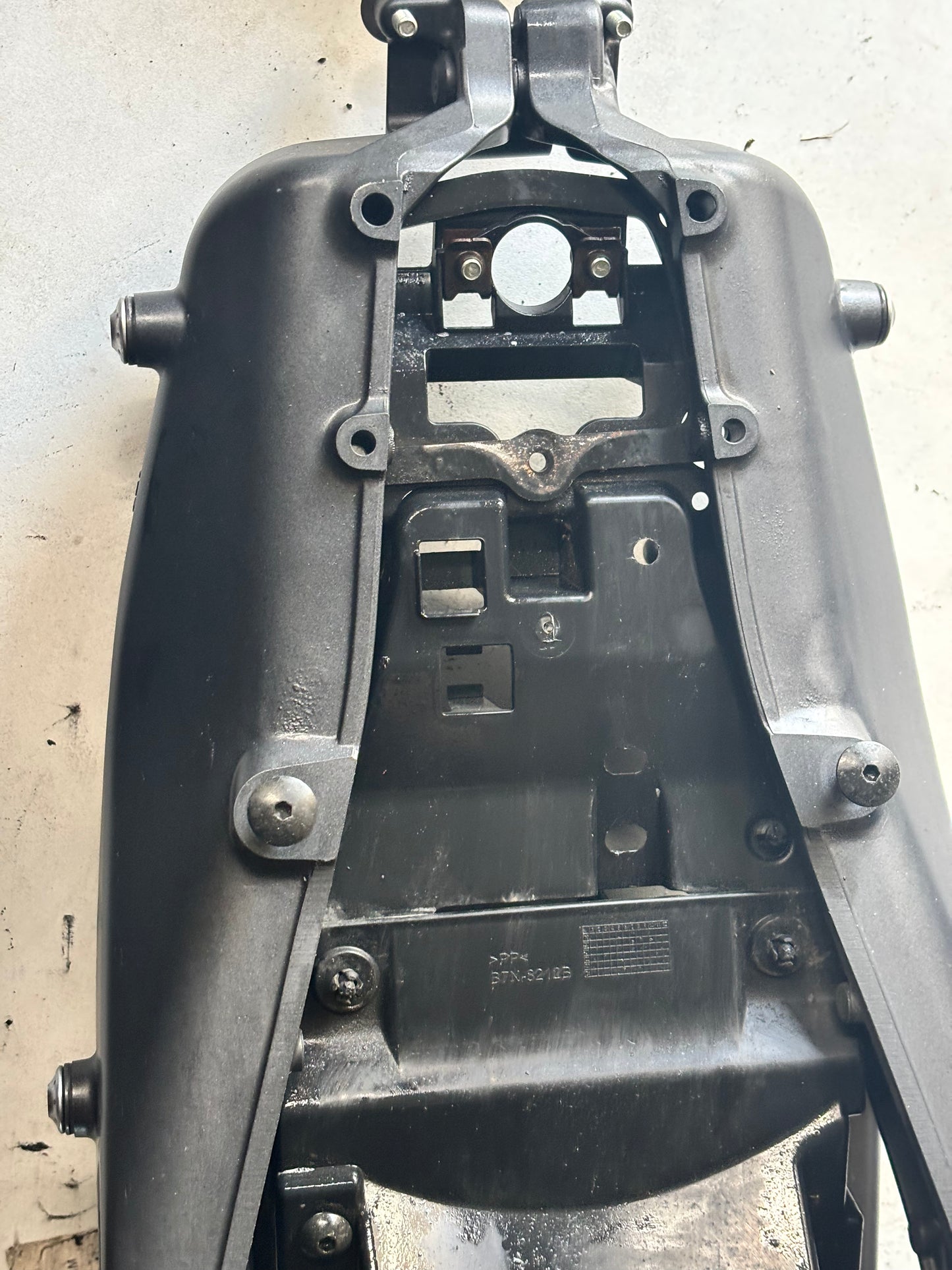 Boucle arrière yamaha mt 09 2021-2024 B7N 211900 900