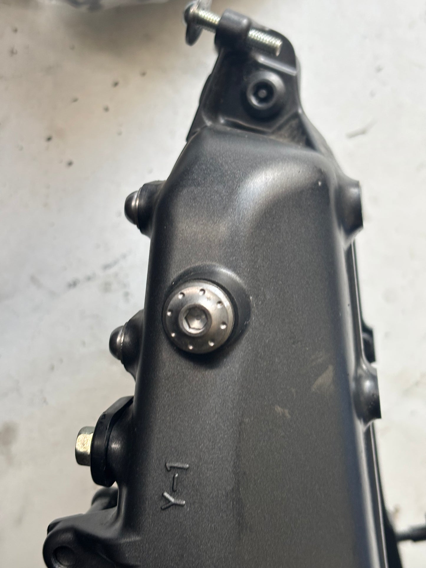 Boucle arrière yamaha mt 09 2021-2024 B7N 211900 900