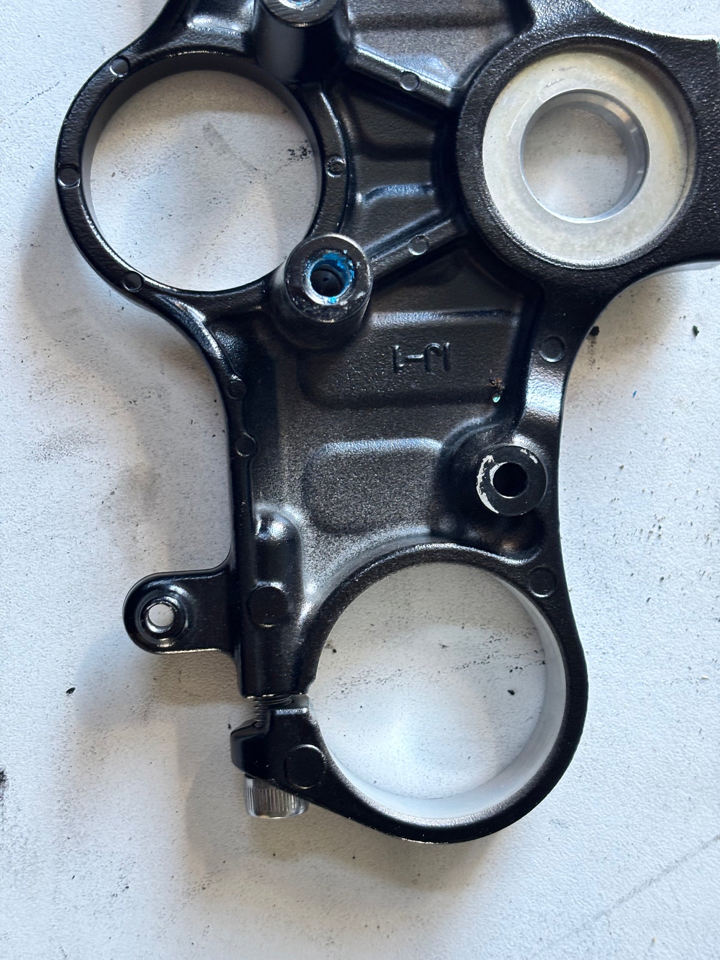 Té supérieur  Yamaha r7 2021-2024