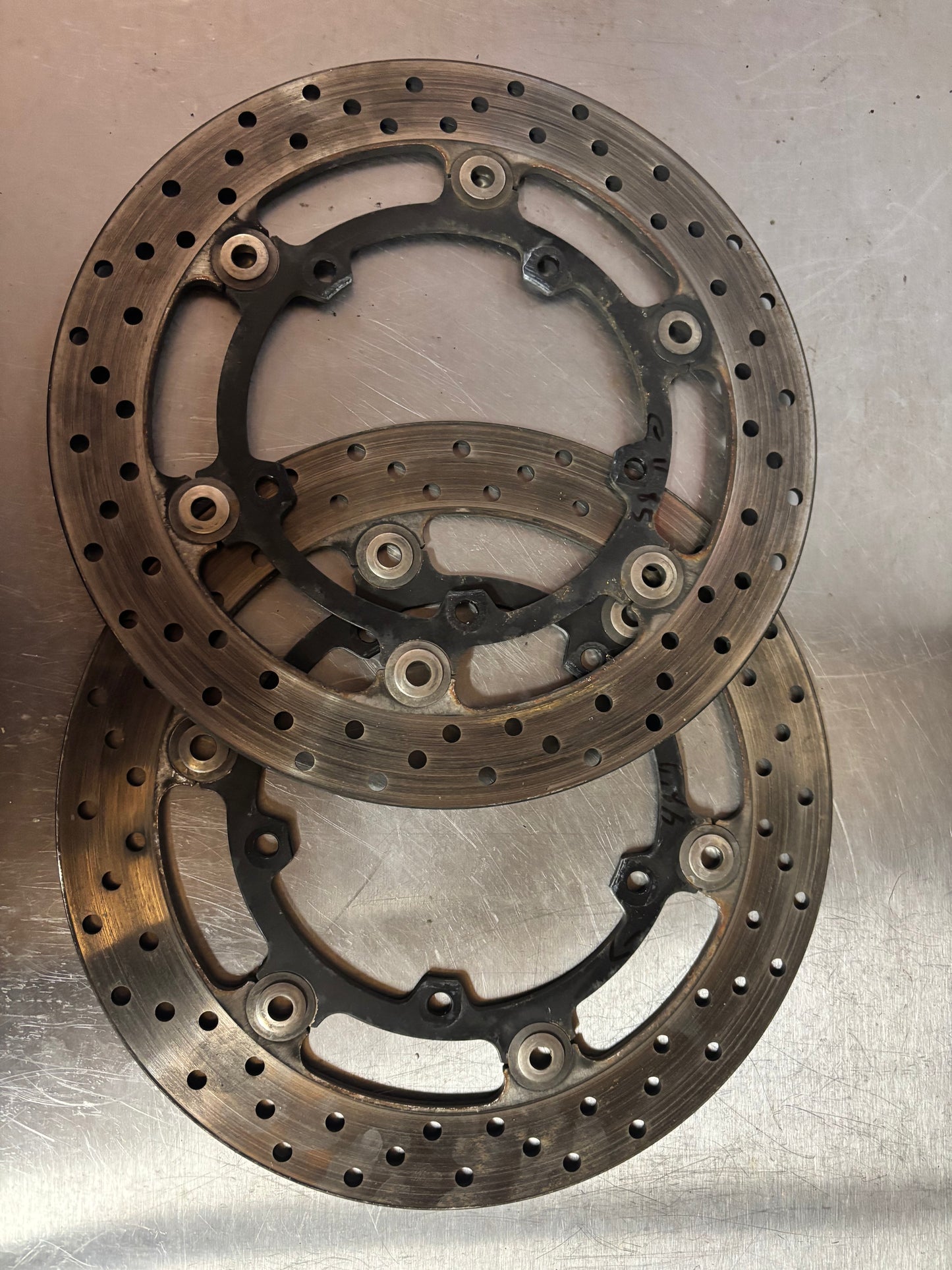 Diques avant X2 yamaha mt 09 2021-2024