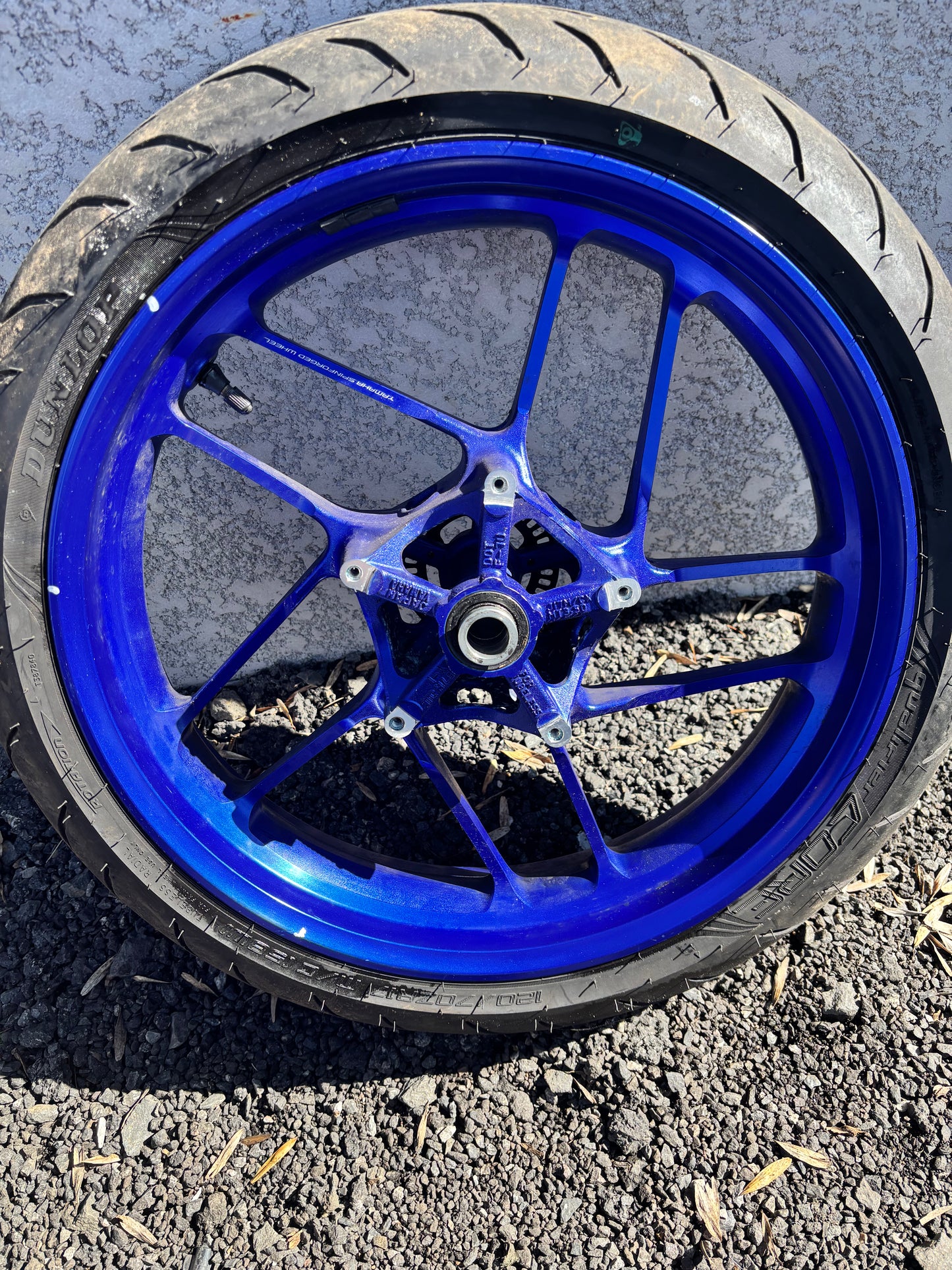 Roue avant yamaha mt 09 2021-2024