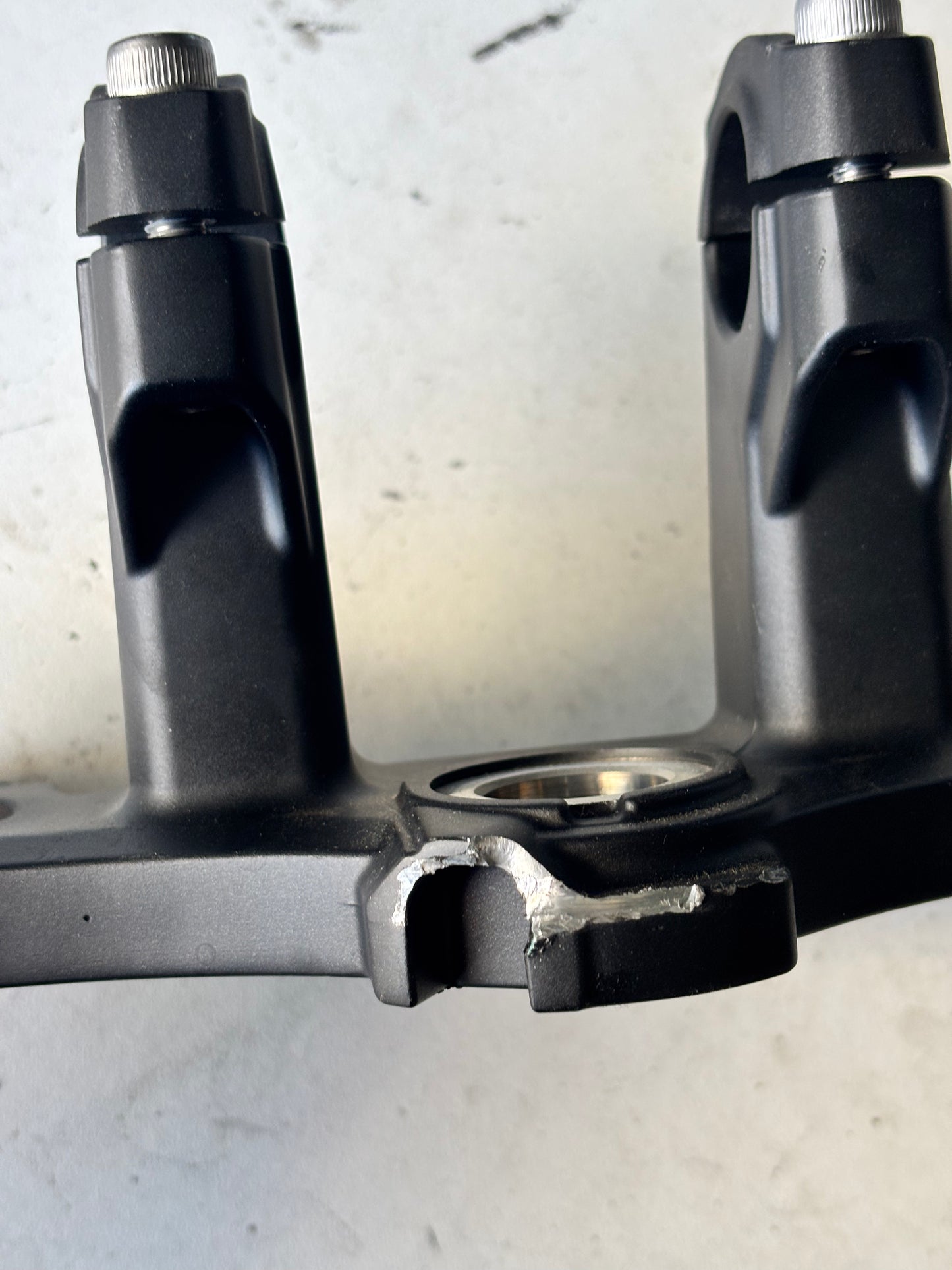 Té supérieur pontet  yamaha mt 07 mt07 2025