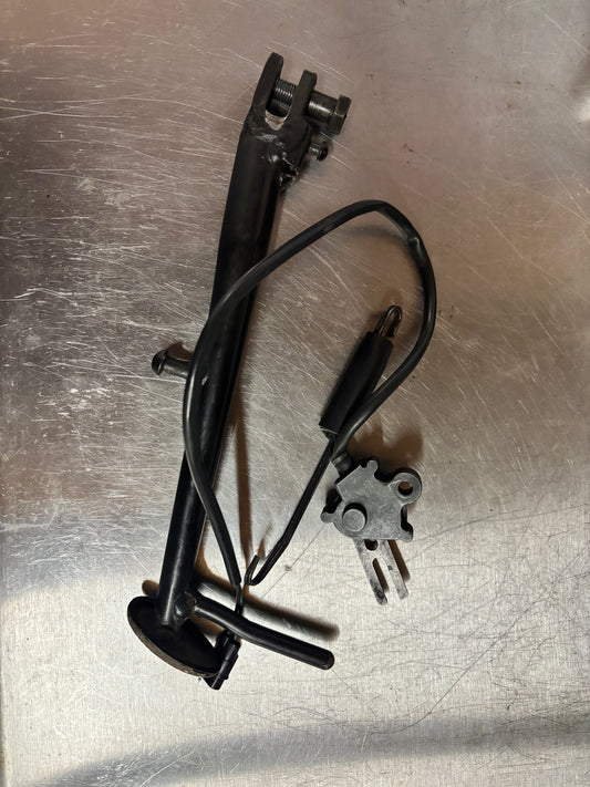 Béquille et contacteur Kawasaki Er6n er6f