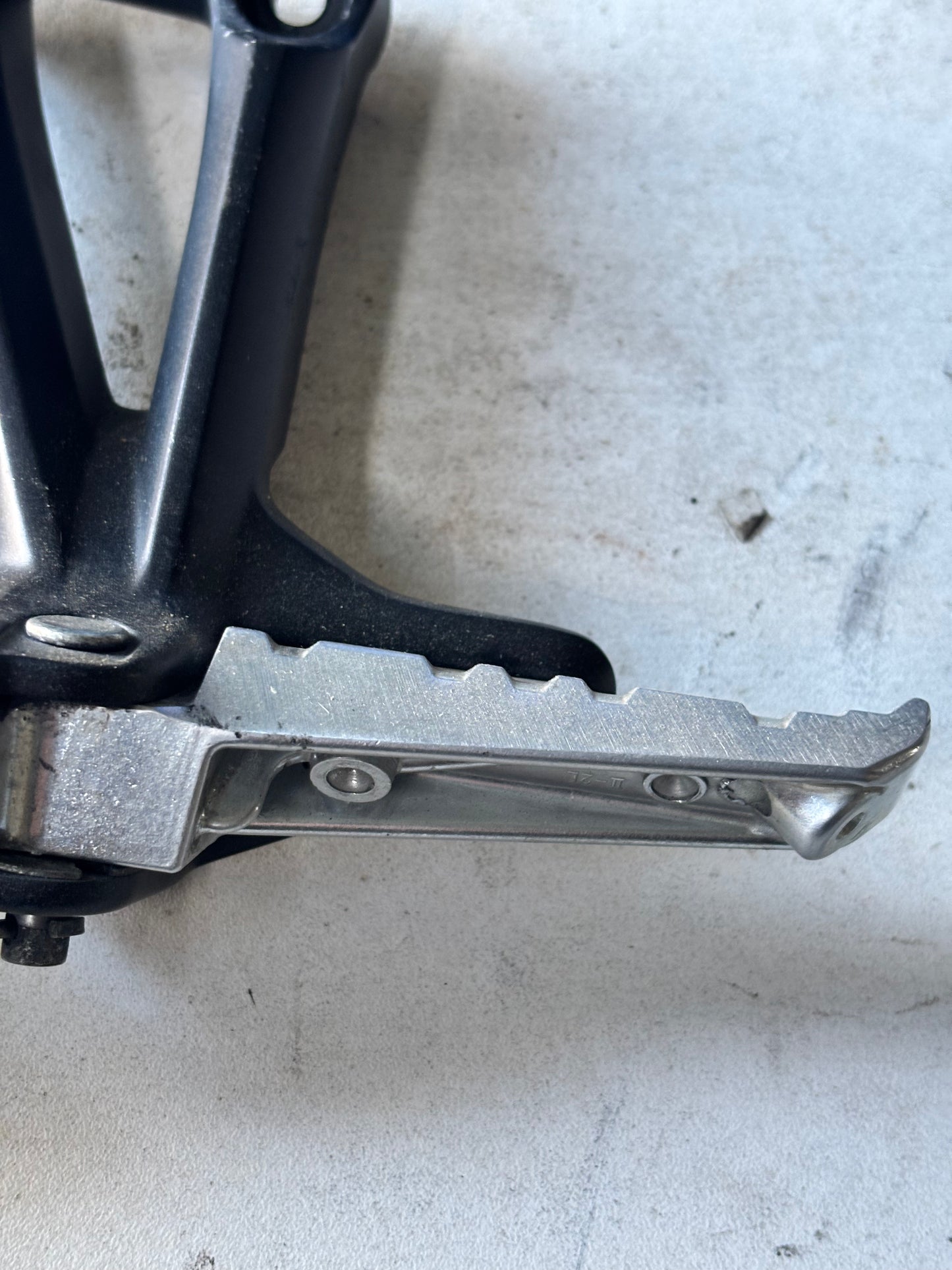 Fußrastenpaar hinten Yamaha MT09 2013/2020