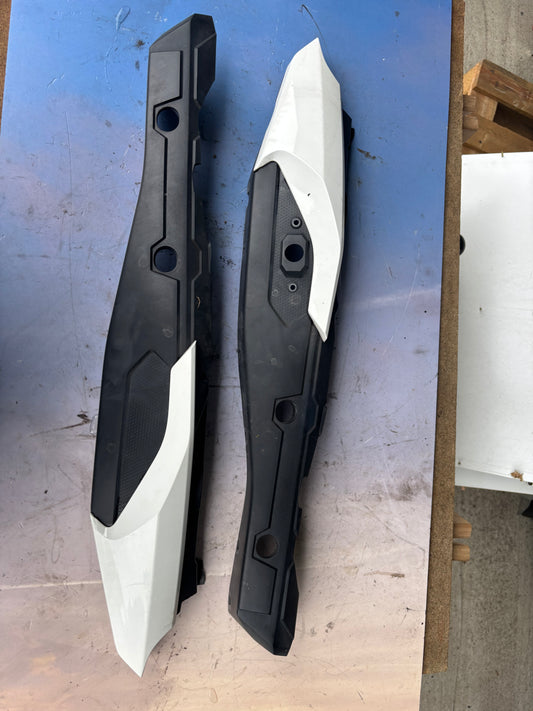 Paire carénage coque arrière yamaha tracer 900 2015/2017