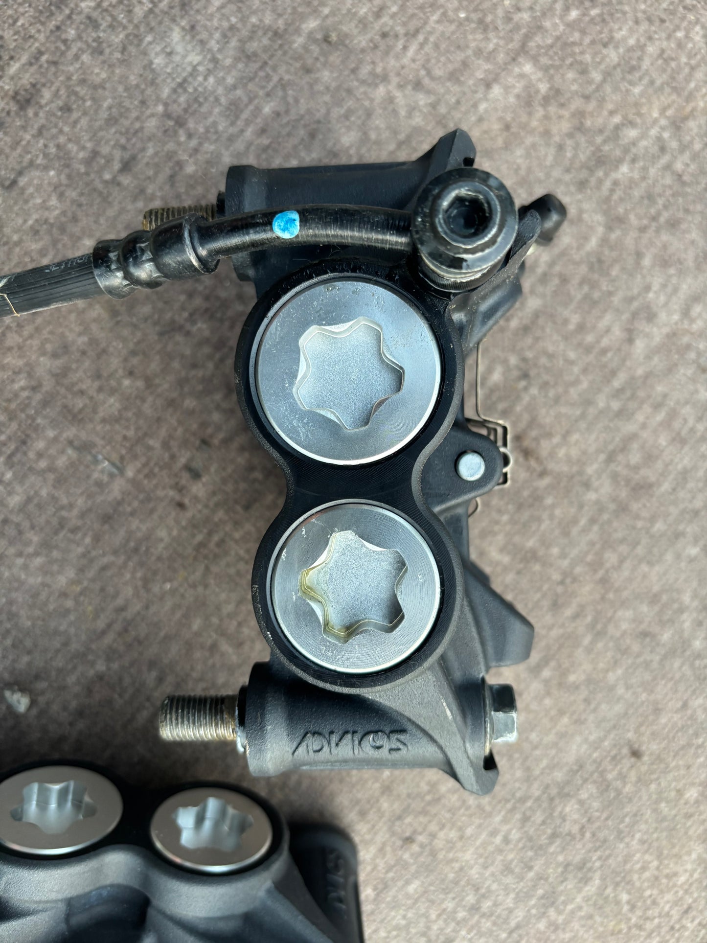 Étrier frein avant yamaha Mt09 tracer 900 radial 108 mm