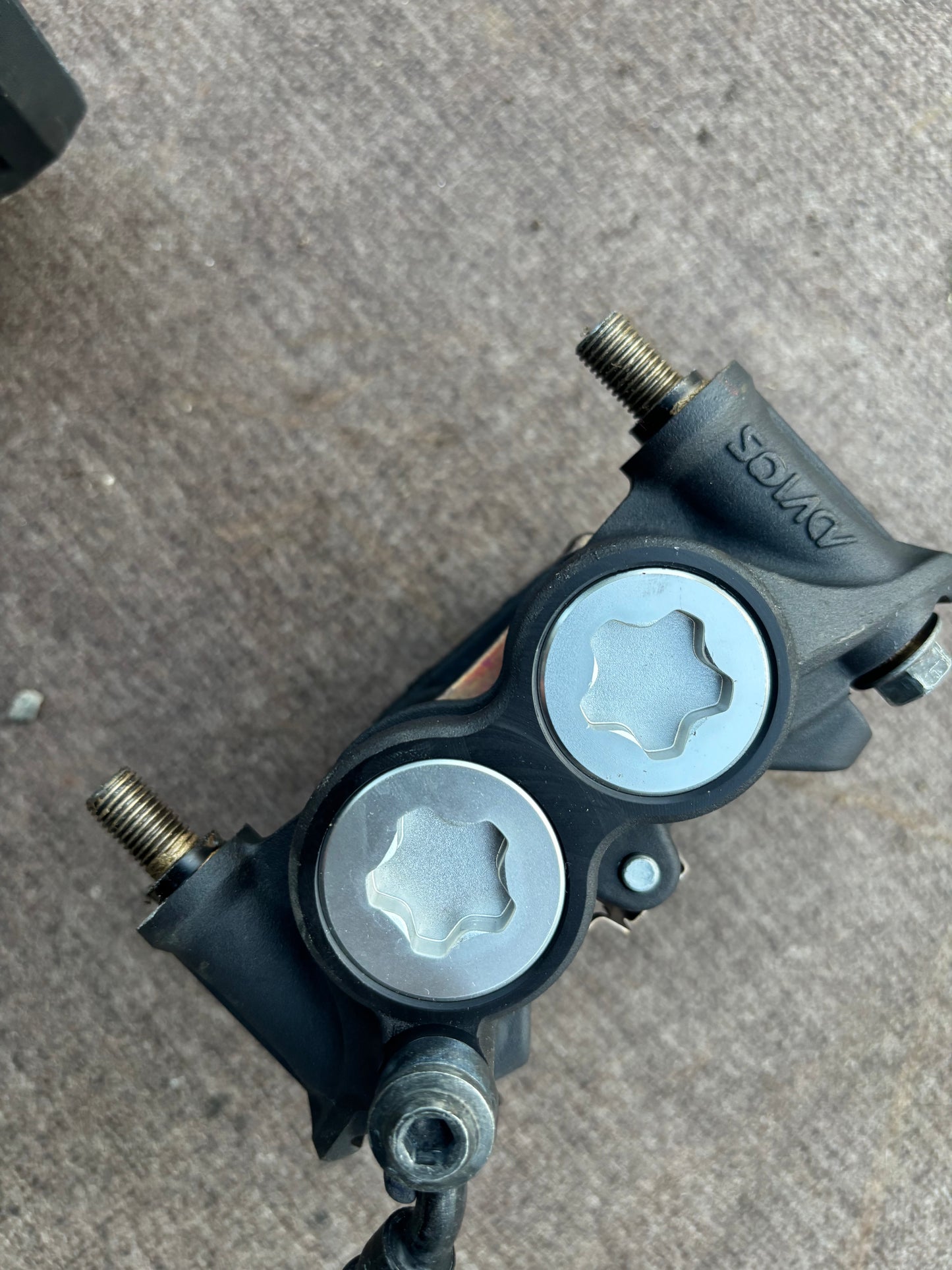 Étrier frein avant yamaha Mt09 tracer 900 radial 108 mm