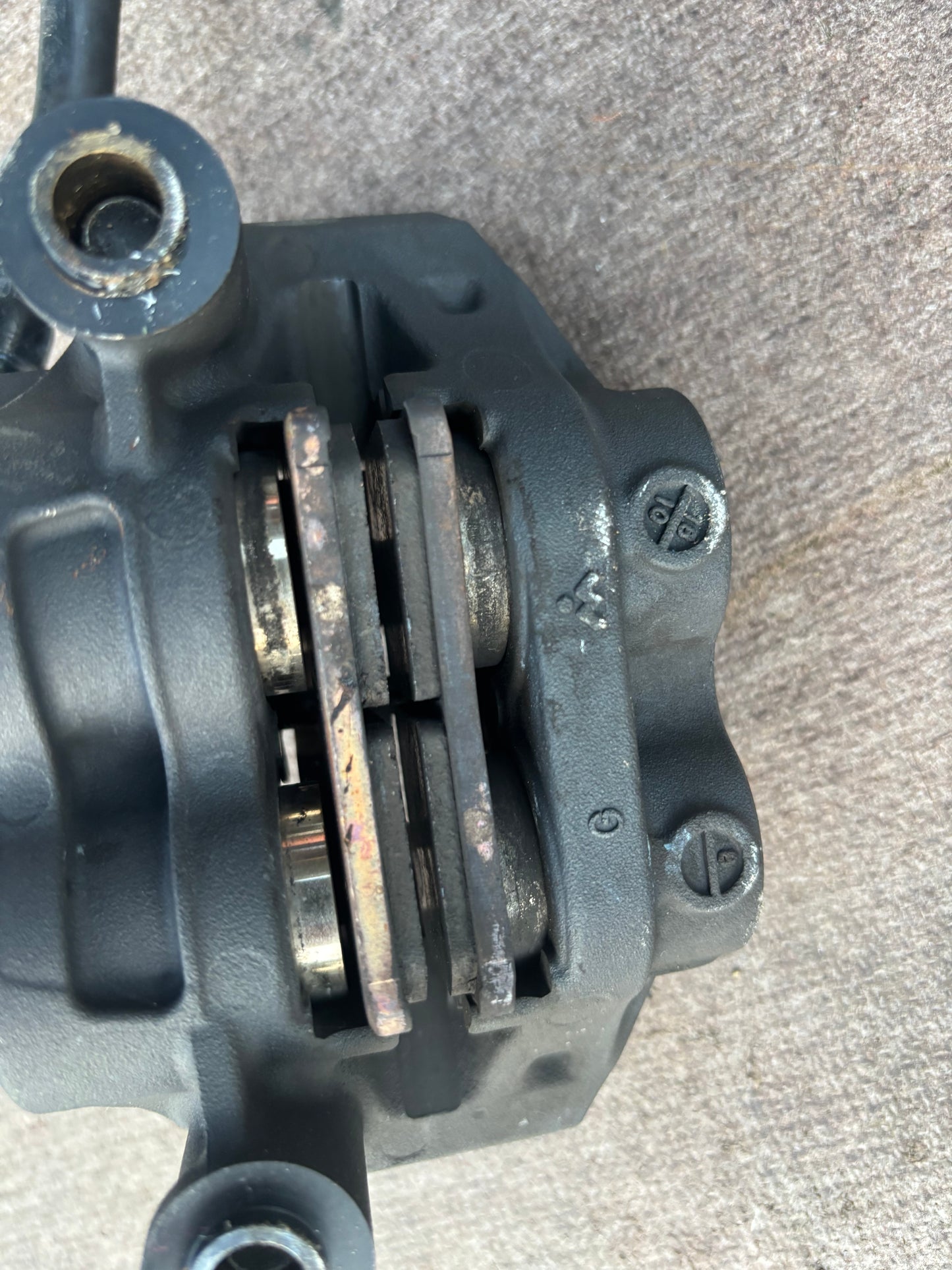 Étrier frein avant yamaha Mt09 tracer 900 radial 108 mm