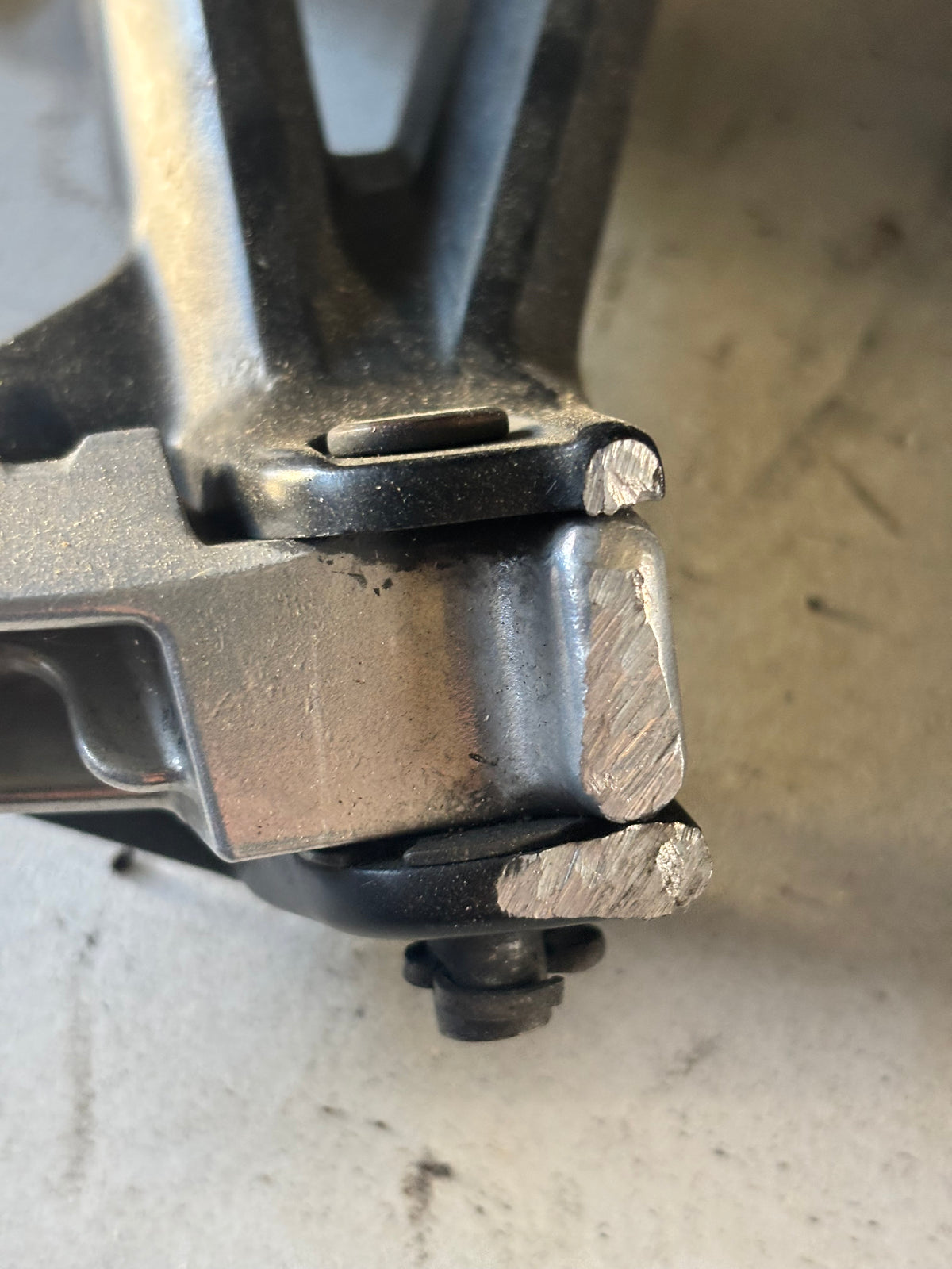 Paire platine cale pied arrière Yamaha mt09 2013/2020