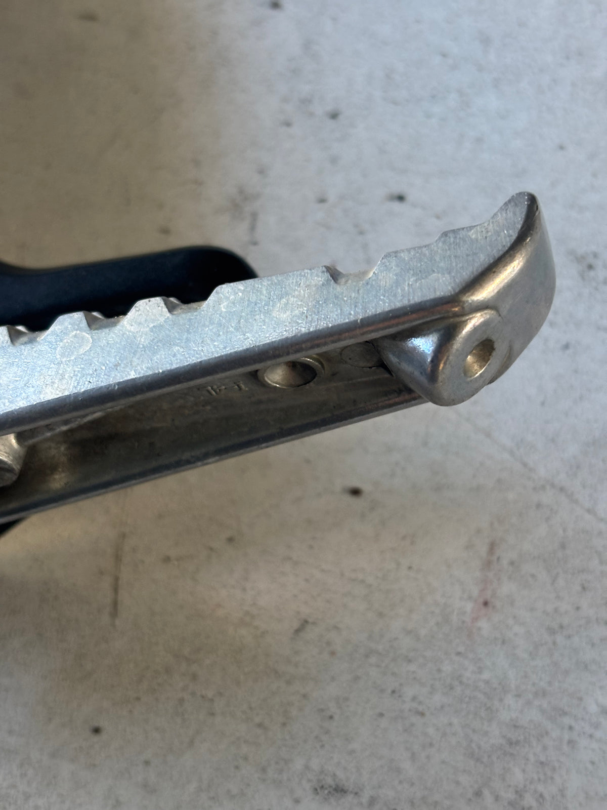 Platine arrière gauche Yamaha mt09 2013/2020